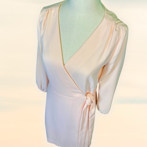 J. Crew ‘Wrap Dress in 365 Crepe’ in Baby Pink Size 4 - Picture 4 of 16